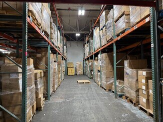Plus de détails pour 745 Joyce Kilmer Ave, New Brunswick, NJ - Industriel/Logistique à louer