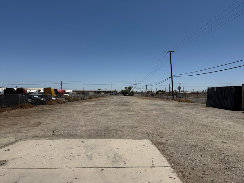 1210 2nd Street st, El Centro, CA à vendre - Photo de l’immeuble – Image 3 sur 15