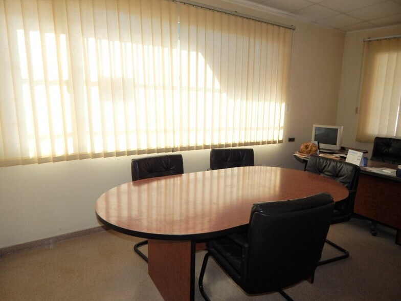 Local commercial dans Ontinyent, Valencia à vendre - Photo intérieure – Image 2 sur 19
