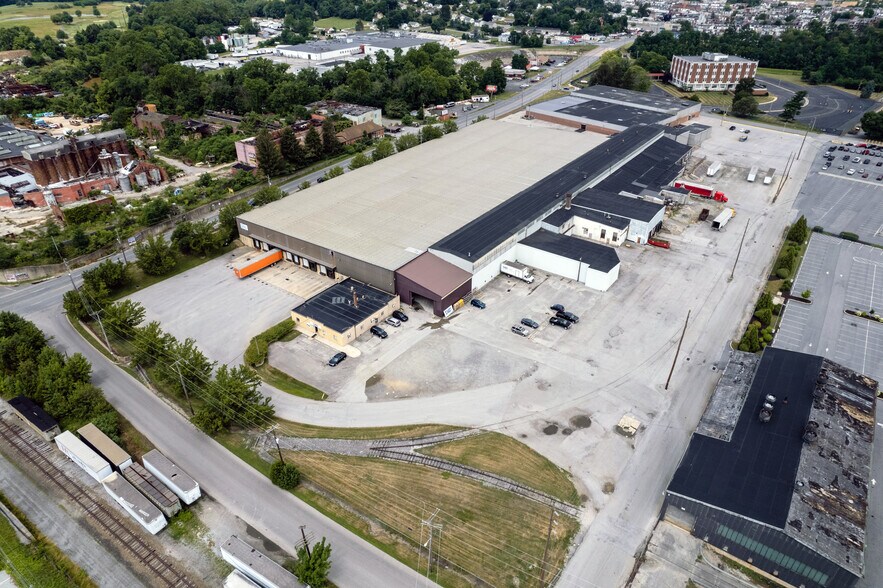 789 Kings Mill Rd, York, PA à louer - Photo de l’immeuble – Image 1 sur 10
