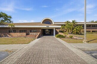 Plus de détails pour 7655 38th Ave N, Saint Petersburg, FL - Bureau à vendre