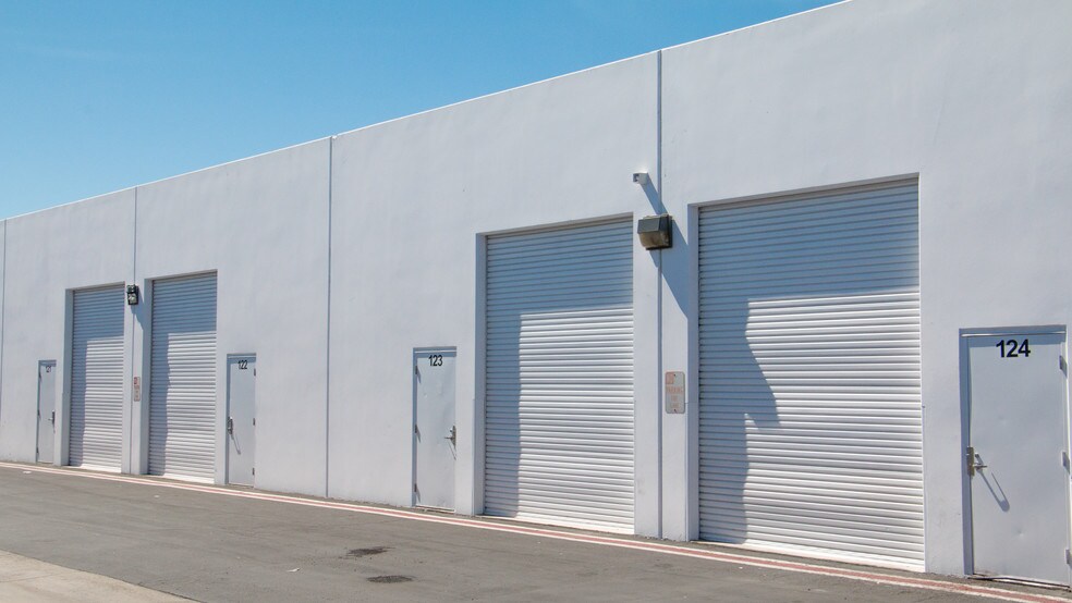 14300 Elsworth St, Moreno Valley, CA à louer - Photo de l’immeuble – Image 3 sur 21