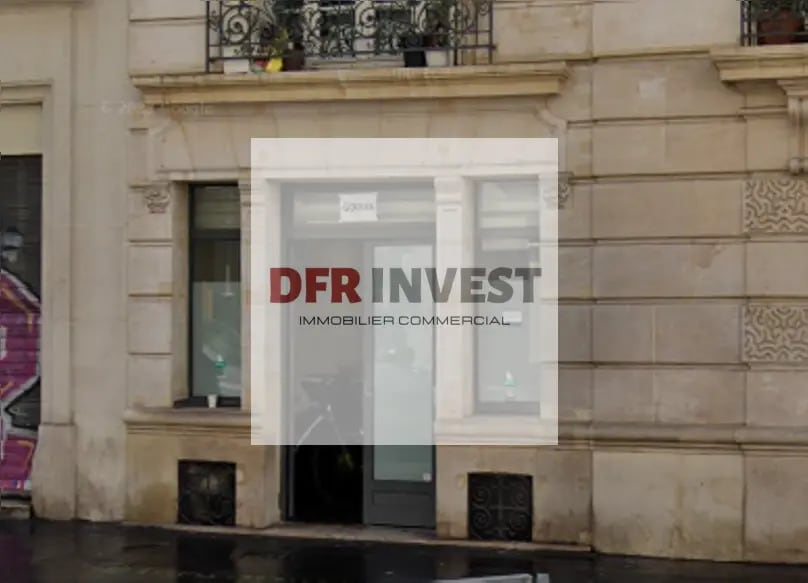 Local commercial dans Paris à louer - Photo de l’immeuble – Image 1 sur 8