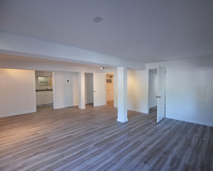509 Magnolia Ave, Larkspur, CA à louer - Photo intérieure – Image 3 sur 10