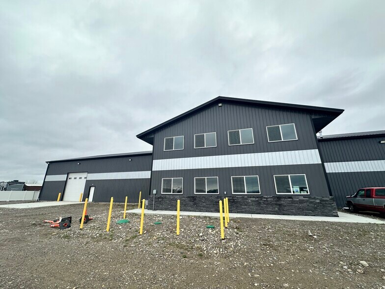 5410 Knox Ave, Billings, MT à vendre - Photo principale – Image 1 sur 20