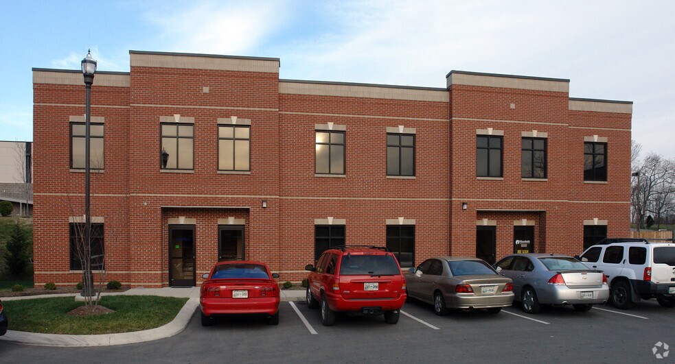 106 Mission Ct, Franklin, TN à louer - Photo de l’immeuble – Image 2 sur 9