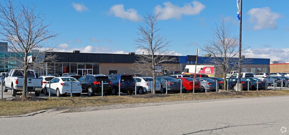 945 Woodlawn Rd, Guelph, ON à louer - Photo de l’immeuble – Image 3 sur 3