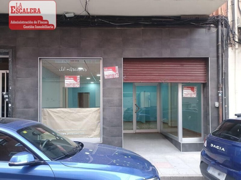 Local commercial dans Ibi, Alicante à louer Photo intérieure– Image 1 sur 7