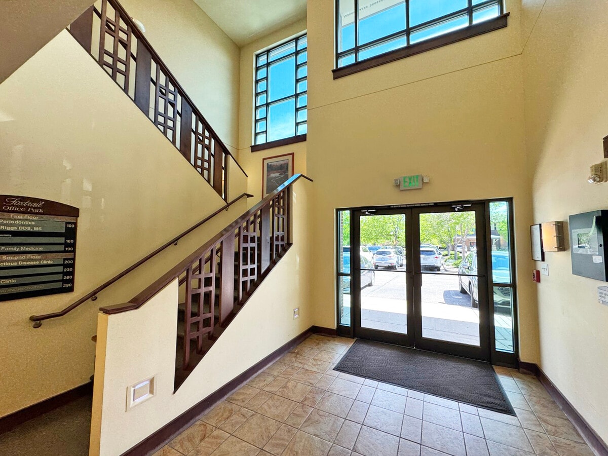 1625 Foxtrail Dr, Loveland, CO 80538 - Lot 290 -  - Photo intérieure - Image 1 of 16