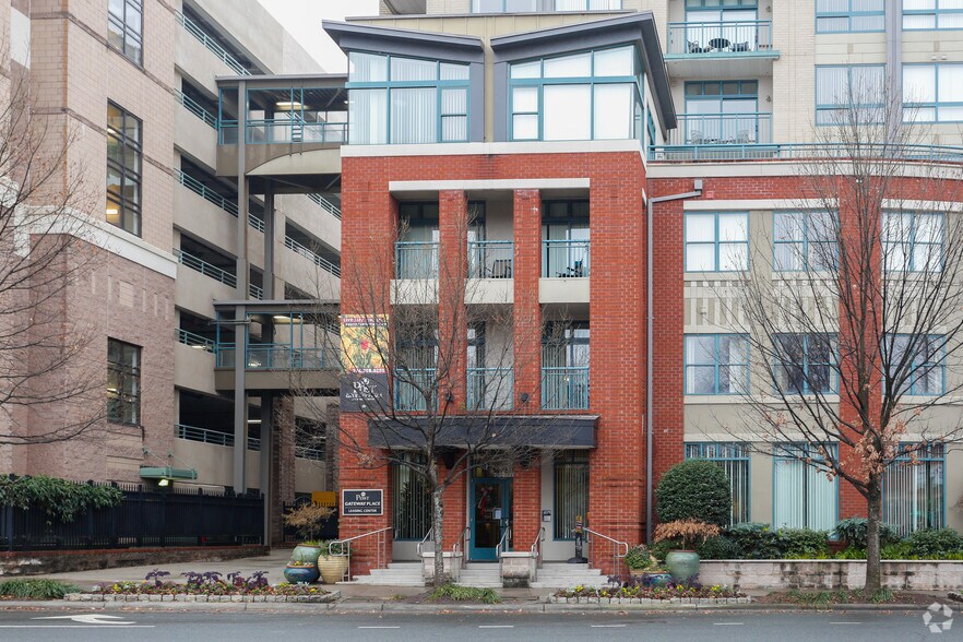 120 N Cedar St, Charlotte, NC à louer - Photo de l’immeuble – Image 3 sur 69