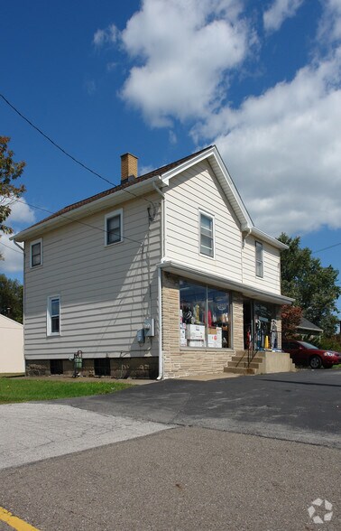 152 Churchill Hubbard Rd, Youngstown, OH à louer - Photo principale – Image 1 sur 3