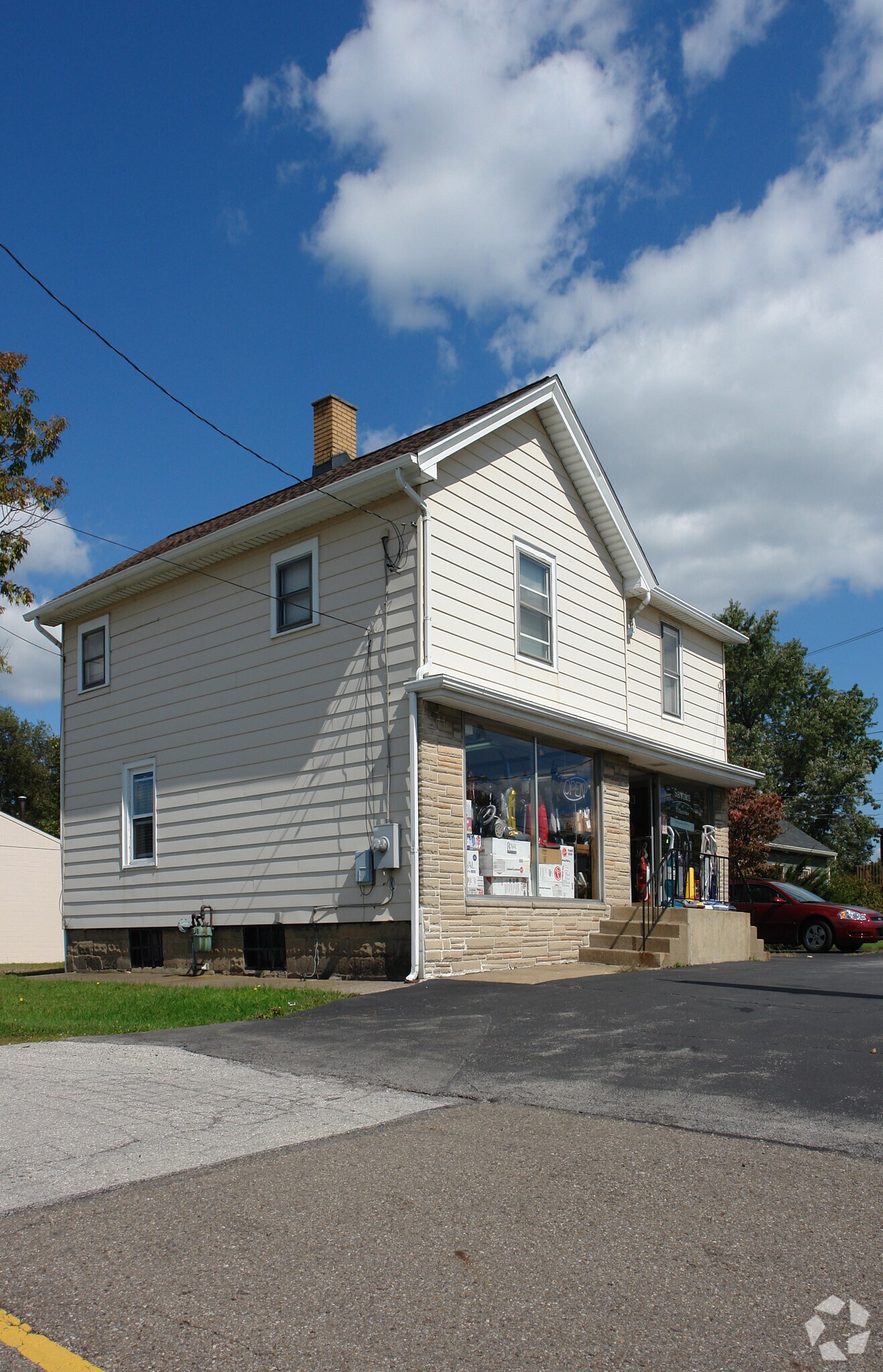 152 Churchill Hubbard Rd, Youngstown, OH à louer Photo principale– Image 1 sur 4