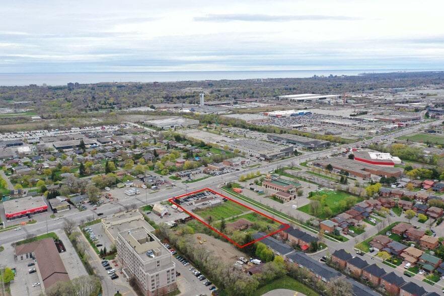 1721 Dundas St E, Mississauga, ON à vendre - Autre – Image 2 sur 3