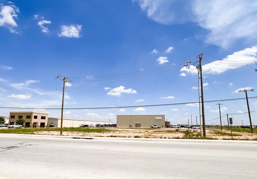3101 Antelope Trail, Midland, TX à vendre - Photo de l’immeuble – Image 3 sur 9