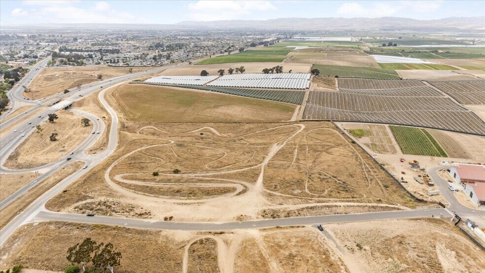 3920 US-101, Santa Maria, CA à vendre - Aérien – Image 3 sur 13