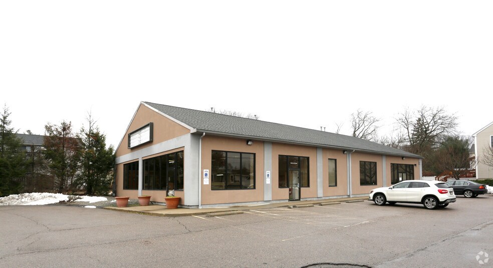 105 E Main St, Milford, MA à louer - Photo de l’immeuble – Image 2 sur 14