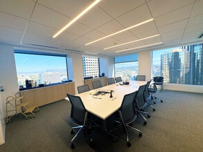 515 S Flower St, Los Angeles, CA à louer Photo intérieure– Image 1 sur 6