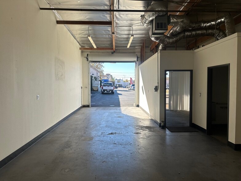 1431 Truman St, San Fernando, CA à louer - Photo de l’immeuble – Image 2 sur 5