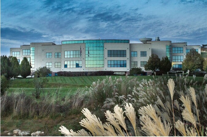 1000 Technology Dr, Fairmont, WV à louer - Photo de l’immeuble – Image 3 sur 19