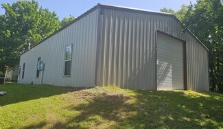 Plus de détails pour 223 W 2nd St, Bonham, TX - Industriel/Logistique à vendre