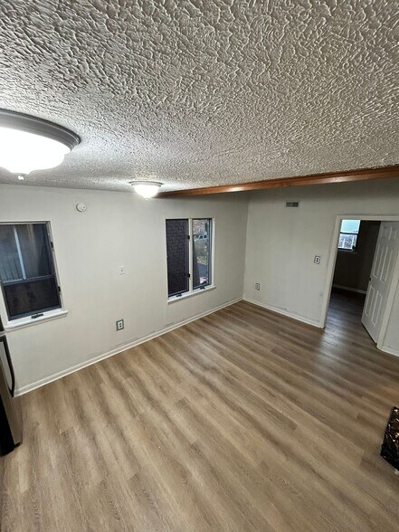 1500-1508 Lincoln Way, McKeesport, PA à vendre - Photo de l’immeuble – Image 3 sur 15