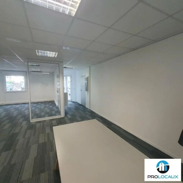 Bureau dans Eybens à vendre - Photo intérieure – Image 3 sur 9