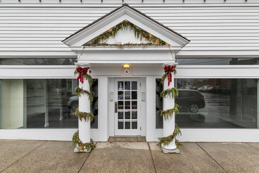 2-4 Water St, Guilford, CT à louer - Photo de l’immeuble – Image 1 sur 10
