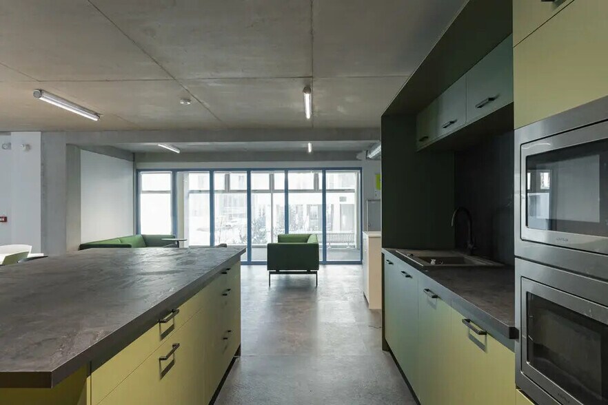 Bureau dans Nantes à louer - Photo de l’immeuble – Image 3 sur 6