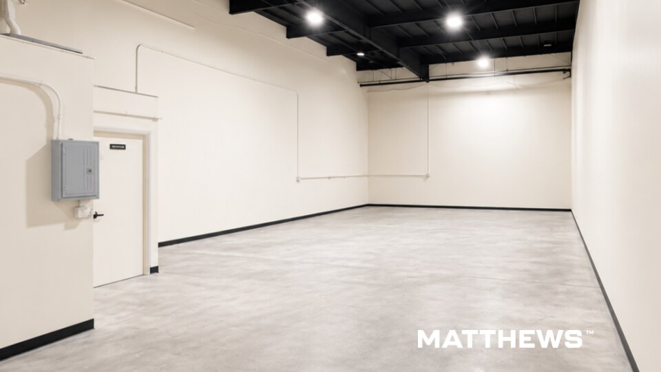 21087 Cabot Blvd, Hayward, CA 94545 - Lot 4 - - Photo intérieure - Image 2 of 5