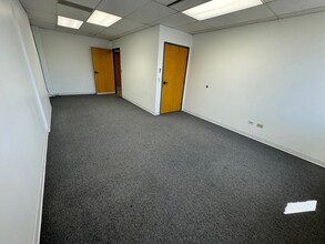 7200 E Hampden Ave, Denver, CO à louer Photo intérieure– Image 2 sur 4