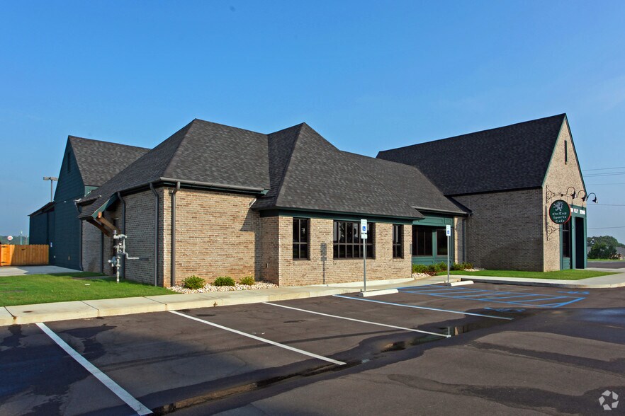 1600 Main St, Fultondale, AL à louer - Photo principale – Image 1 sur 3