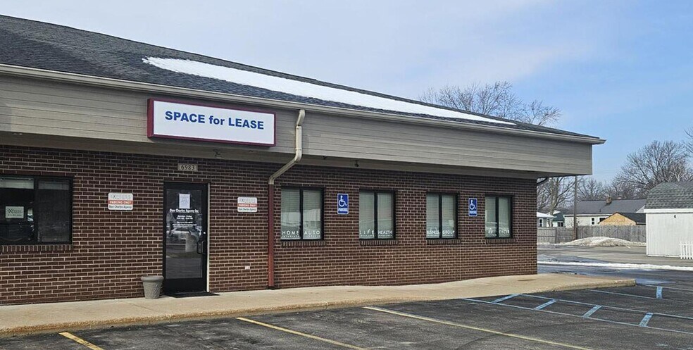 6983-6989 S Division Ave, Grand Rapids, MI à louer - Photo de l’immeuble – Image 1 sur 2
