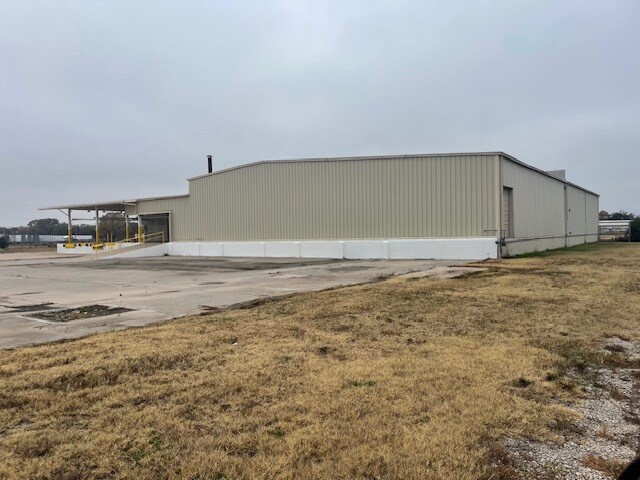 201 S Cedar Ave, Valley Center, KS à vendre - Photo de l’immeuble – Image 2 sur 17