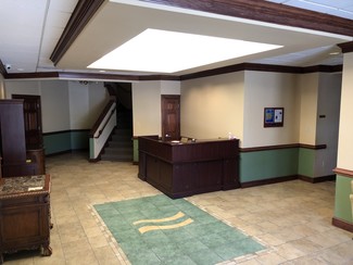 Plus de détails pour 433 E Commonwealth Blvd, Martinsville, VA - Bureau à louer