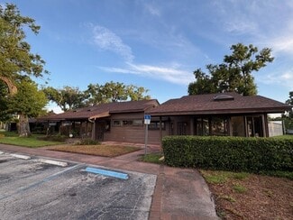 Plus de détails pour 101-110 Southern Oaks Dr & Thonotosassa Rd & Baker St, Plant City, FL - Bureau/Médical à louer