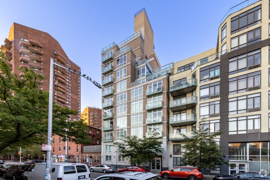 344-346 E 110th St, New York, NY à louer - Photo de l’immeuble – Image 1 sur 10
