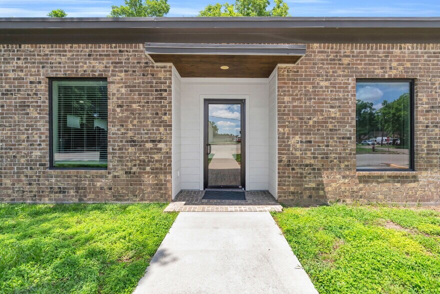 907 Otto St, Brookshire, TX à vendre - Photo de l’immeuble – Image 1 sur 14