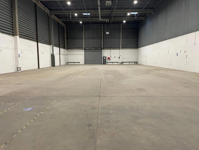 Plus de détails pour Bureau, Local d'activités à louer