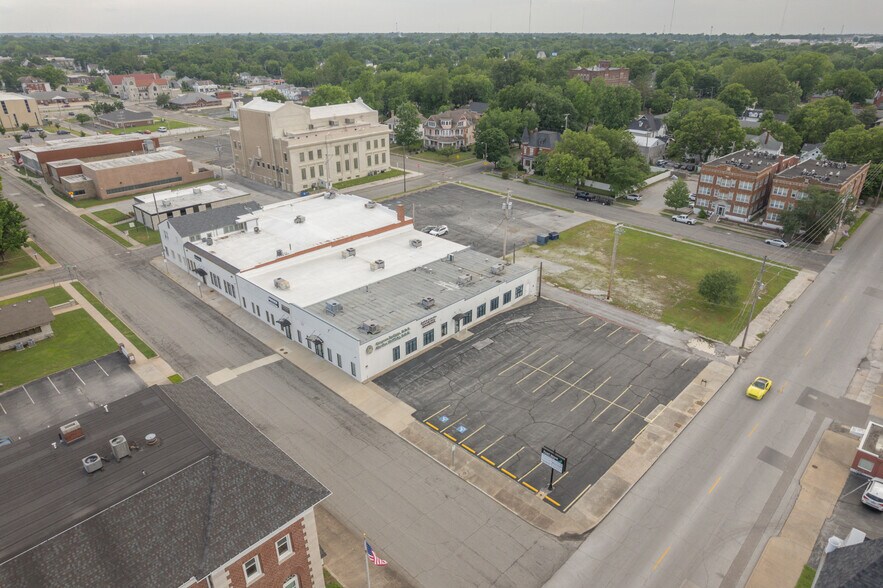 410 S Pearl Ave, Joplin, MO à vendre - Photo de l’immeuble – Image 2 sur 22