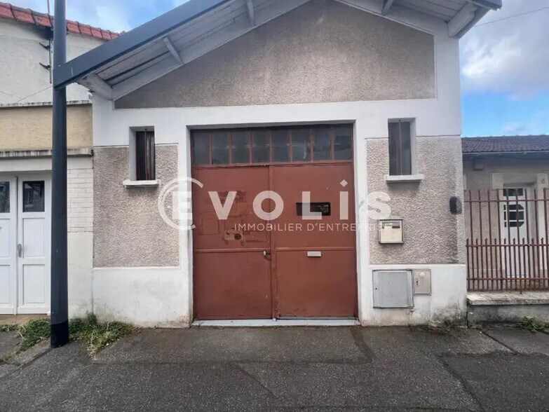 Industriel/Logistique dans Maisons-Alfort à vendre - Photo de l’immeuble – Image 1 sur 17