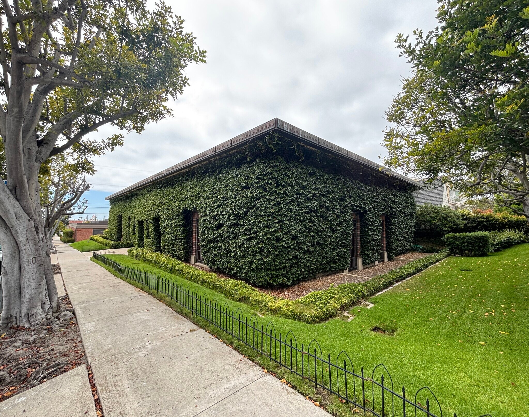 1134 Kline St, La Jolla, CA à louer Photo de l’immeuble– Image 1 sur 17