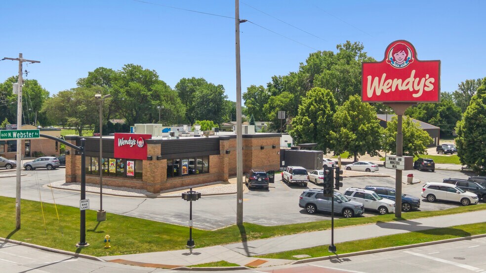 1100 Radisson St, Green Bay, WI à vendre - Photo de l’immeuble – Image 2 sur 11