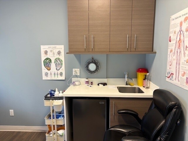 3815 Front St SE, Calgary, AB à louer Photo intérieure– Image 1 sur 4