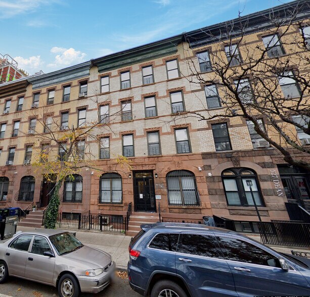 535 Bergen St & 525 Dean St portefeuille de 2 biens à vendre sur LoopNet.fr - Photo principale – Image 2 sur 3