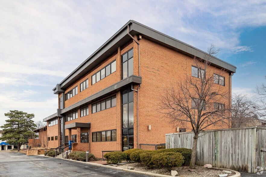 1939 Waukegan Rd, Glenview, IL à louer - Photo principale – Image 1 sur 6