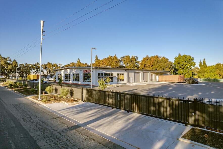 1635 Cebrian St, West Sacramento, CA à vendre - Photo de l’immeuble – Image 3 sur 16