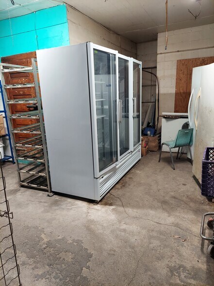 101 Caldwell St, Paris, TN à louer - Photo de l’immeuble – Image 3 sur 27