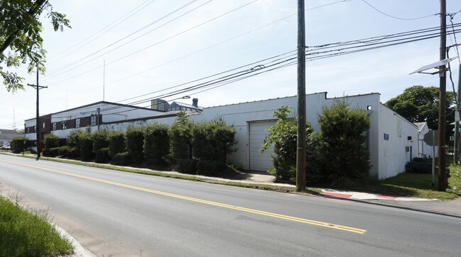 Plus de détails pour 235-239 Jersey Ave, New Brunswick, NJ - Industriel/Logistique à louer