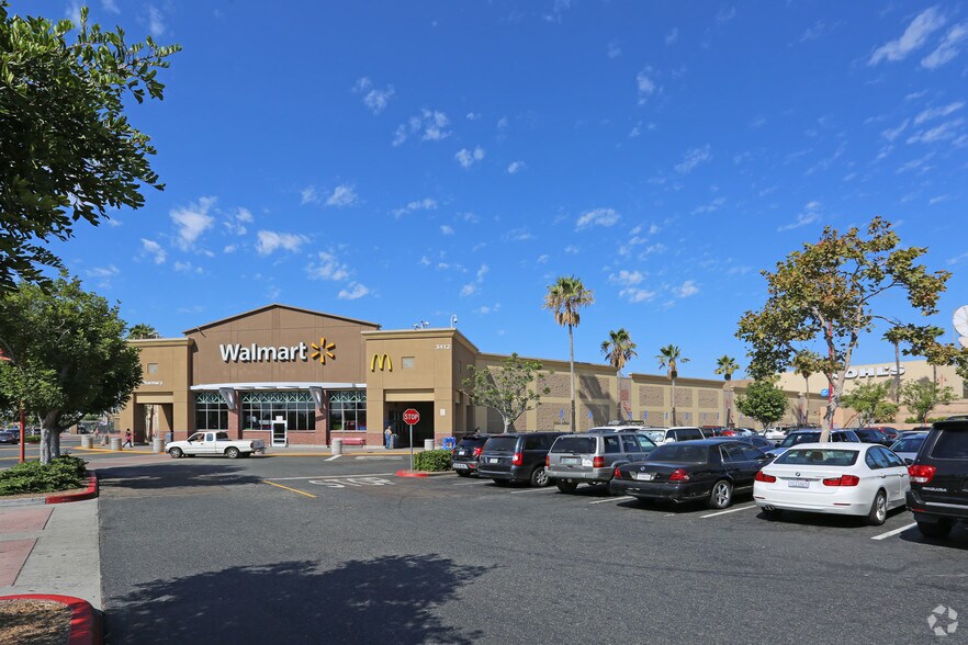 3406-3490 College Ave, San Diego, CA à louer - Photo principale – Image 3 sur 11