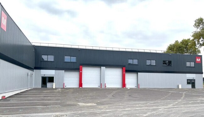 Plus de détails pour Local d'activités à louer